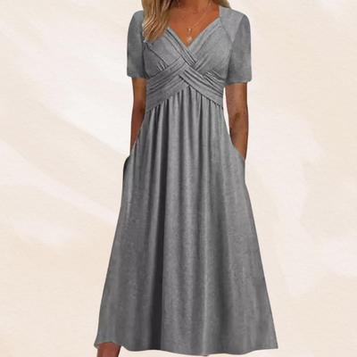 Mirella™ Chic V-hals Kjole